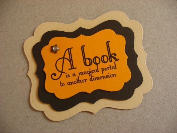 Külmkapimagnet "A Book"