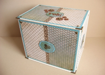 Karp mõõtudega 25*35 cm, kõrgus 30 cm.