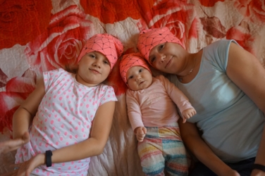 Kahekordsest trikotaažist mütsid