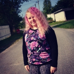 Õhukesest dressiriidest pusa