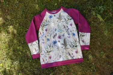 Õhukesest dressiriidest pusa