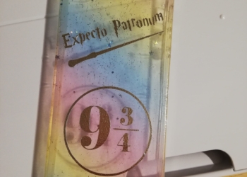 Harry Potteri fännile tuunitud telefonikaas